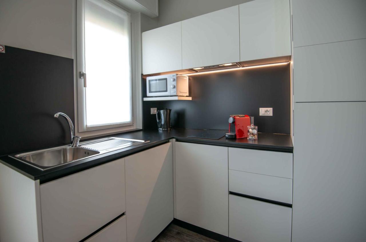 Residence Il Melograno Сирмионе Экстерьер фото