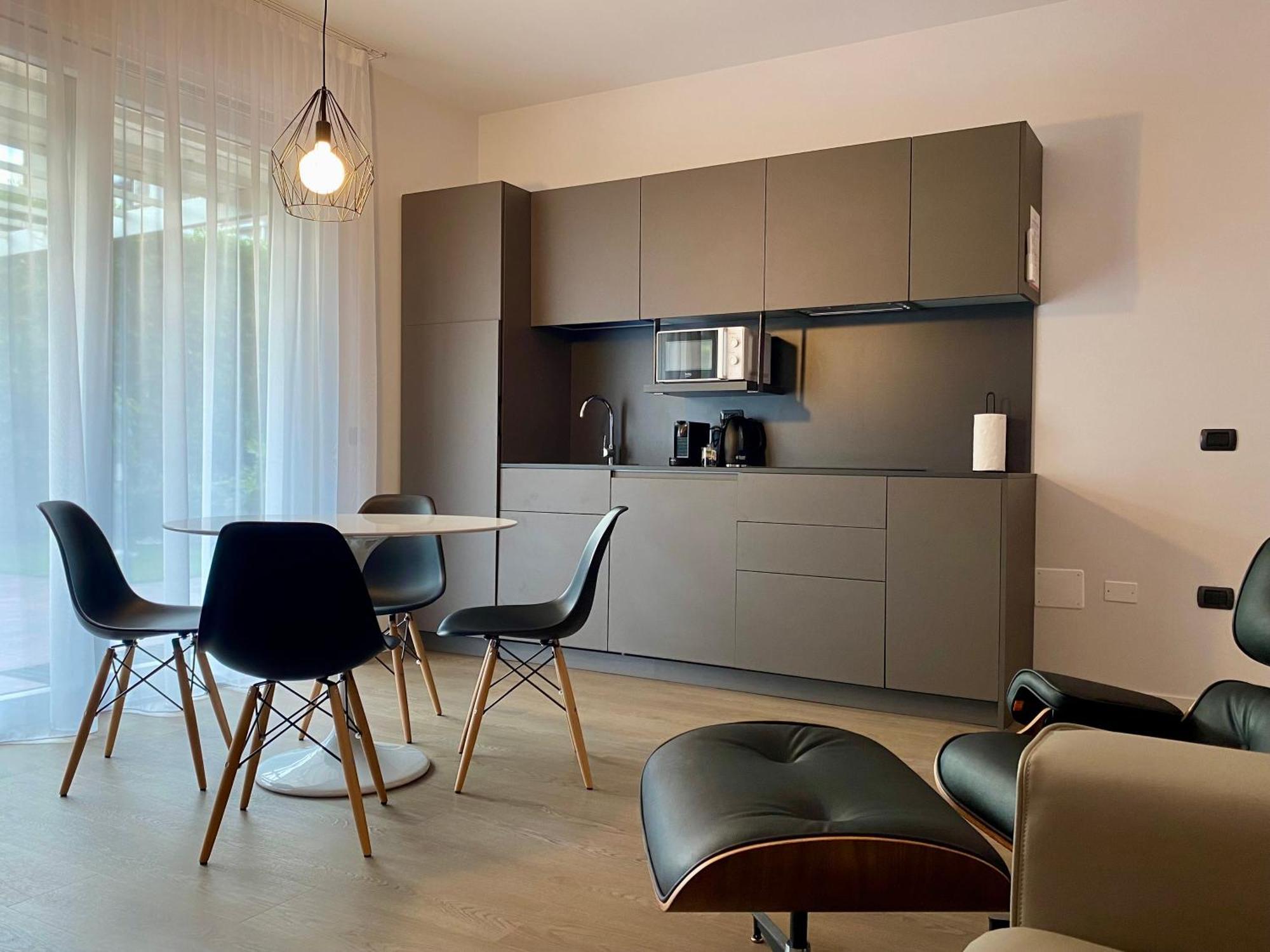 Residence Il Melograno Сирмионе Экстерьер фото
